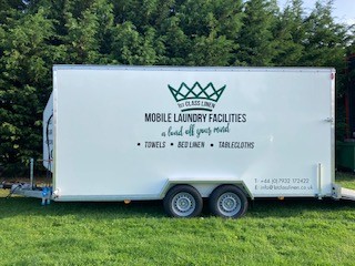 Mobile laundry trailer